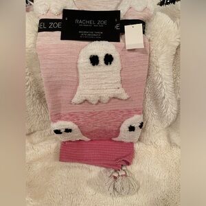 Viral Rachel Zoe ghost blanket